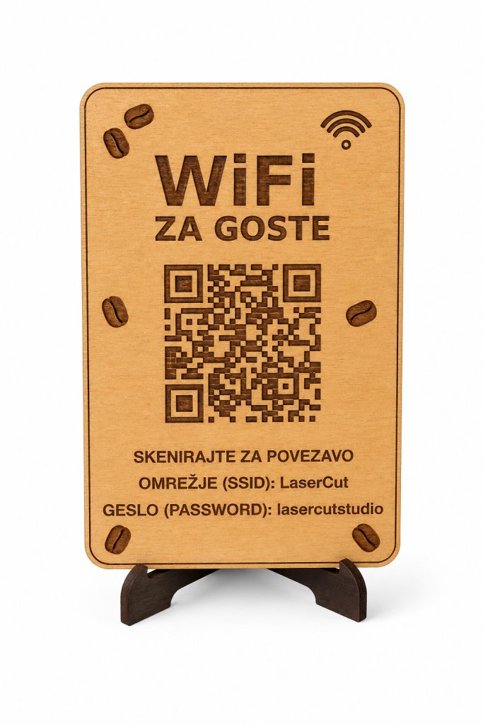 Lesena WiFi tablica s QR-kodo